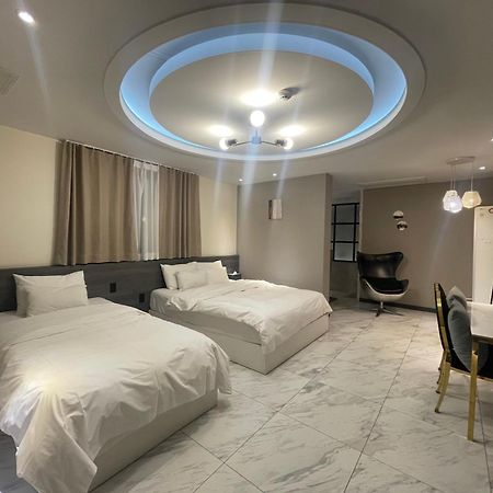 Knox Hotel Чхонан Екстер'єр фото