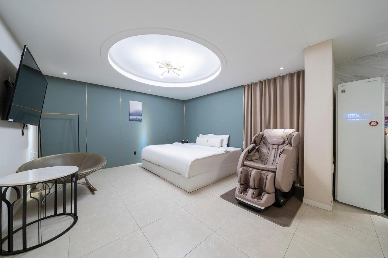 Knox Hotel Чхонан Екстер'єр фото