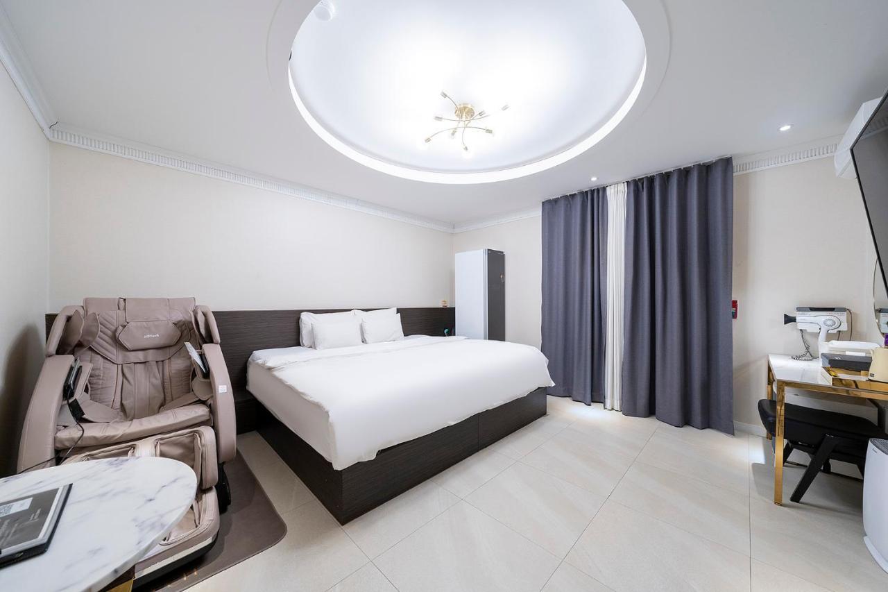 Knox Hotel Чхонан Екстер'єр фото