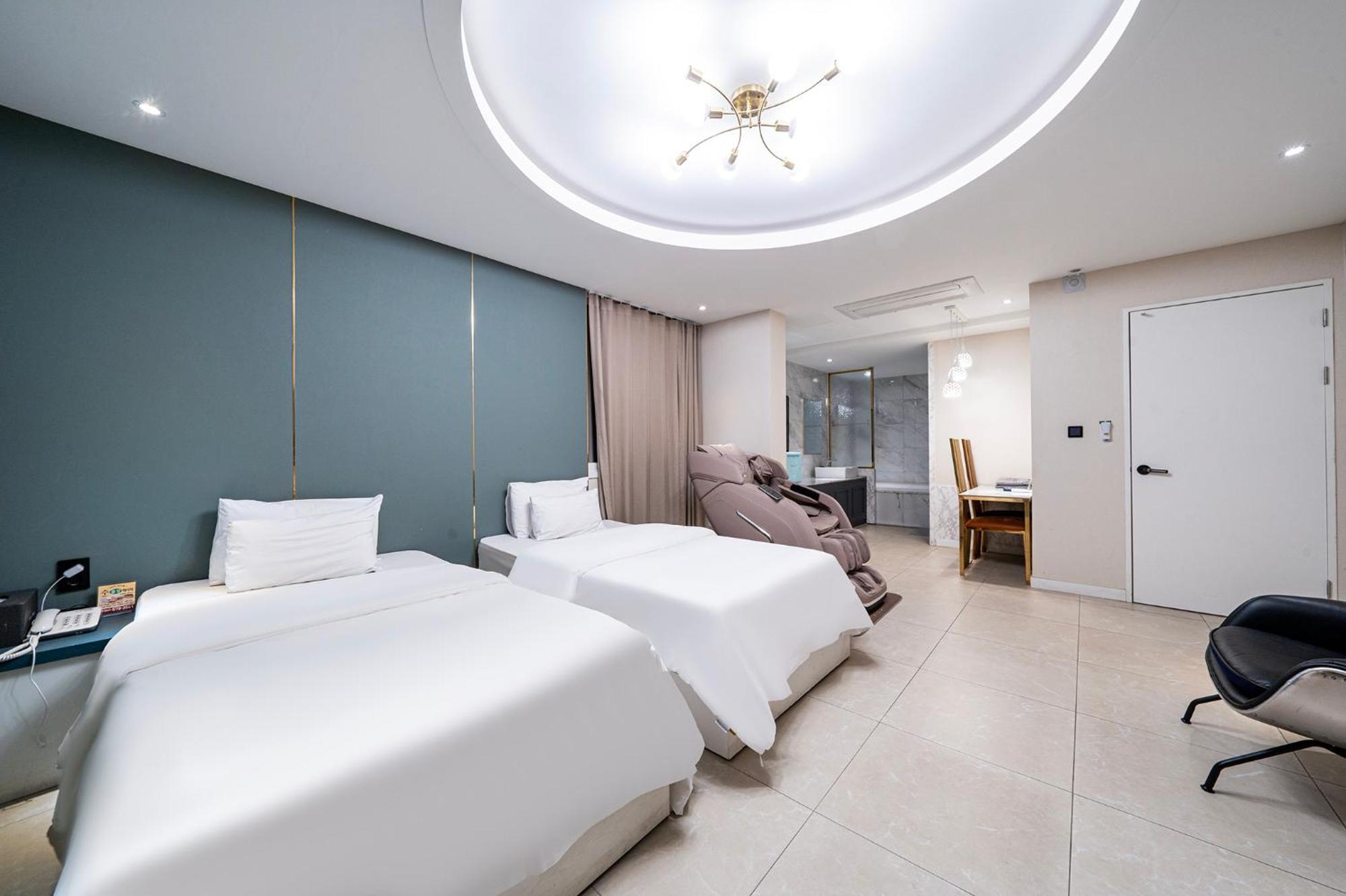 Knox Hotel Чхонан Екстер'єр фото